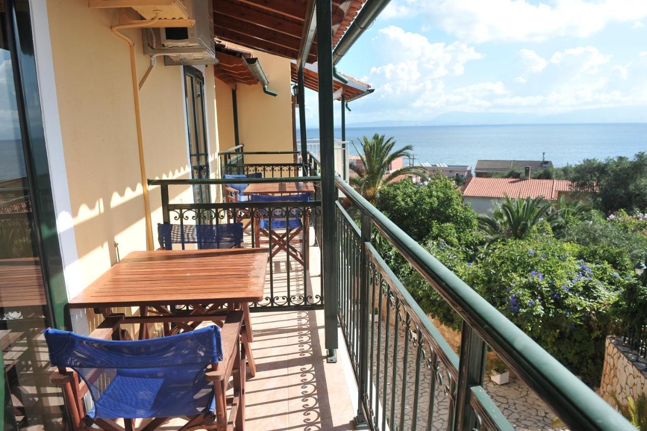 Corfu Hotel Apartments Benitses  Bagian luar foto