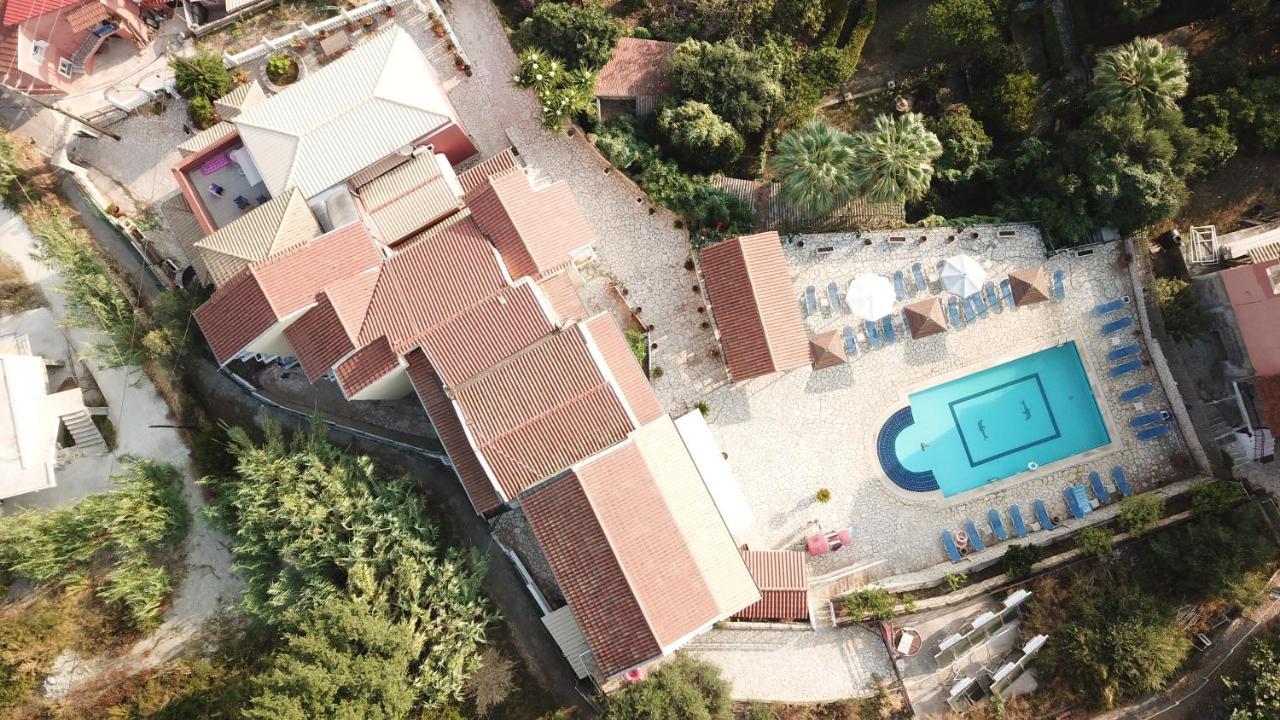 Corfu Hotel Apartments Benitses  Bagian luar foto