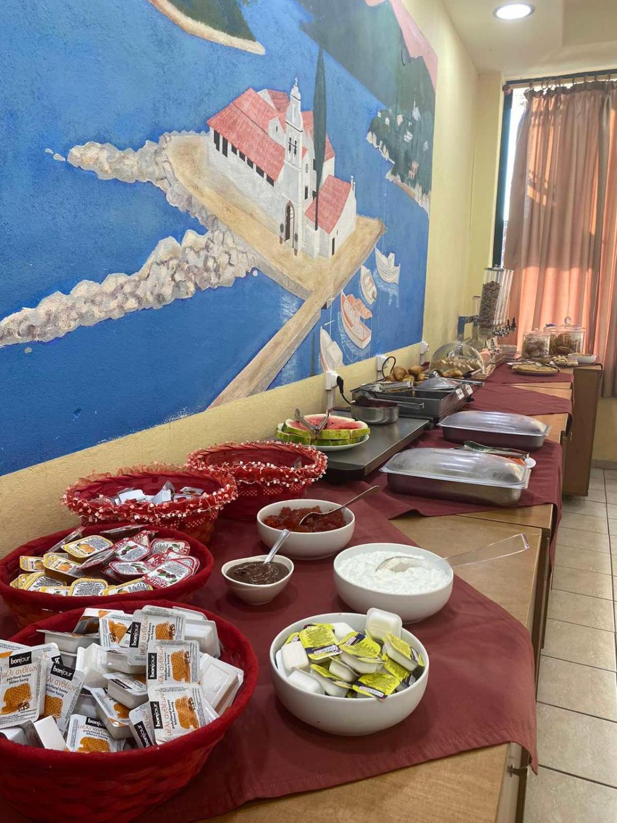 Corfu Hotel Apartments Benitses  Bagian luar foto